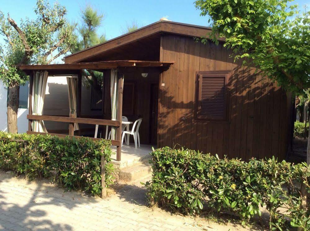 Girasole Eco Family Village Fermo Exterior foto